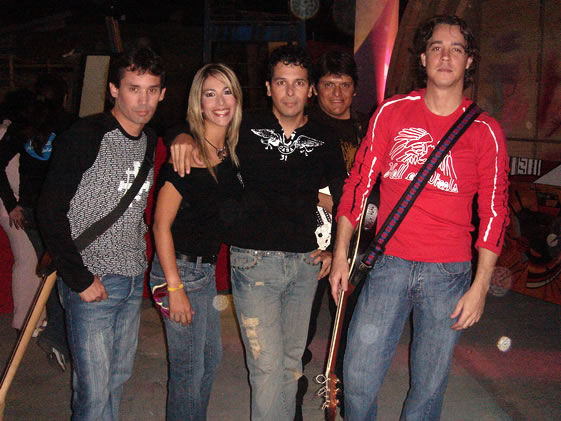 vala la pena soñar los ultimos heroes