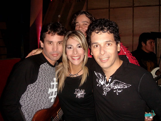 vala la pena soñar los ultimos heroes