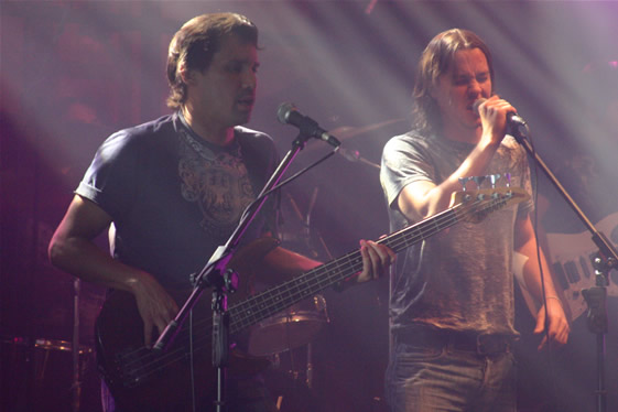 los ultimos heroes voce may 07