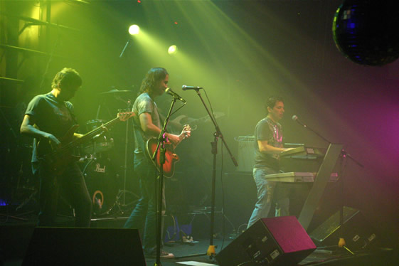 los ultimos heroes voce may 07